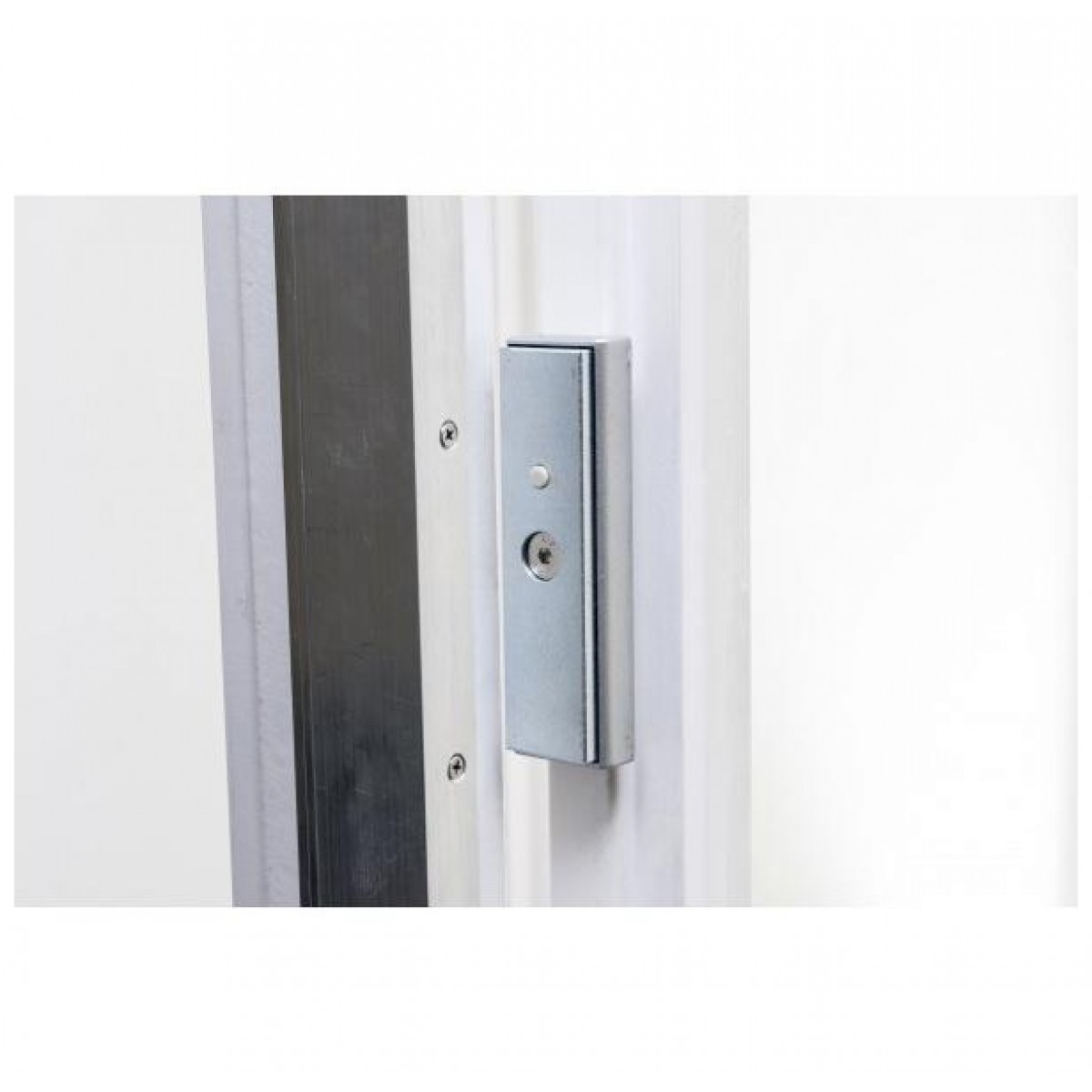 Electromagnet usi din aluminiu cu deschidere la exterior