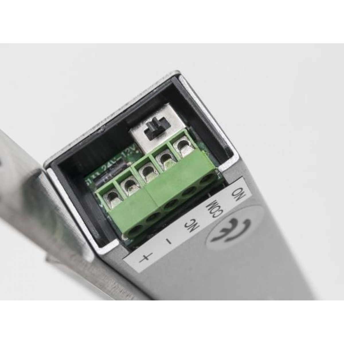 Yala electromagnetica incastrabila pentru usi de sticla cu monitorizare