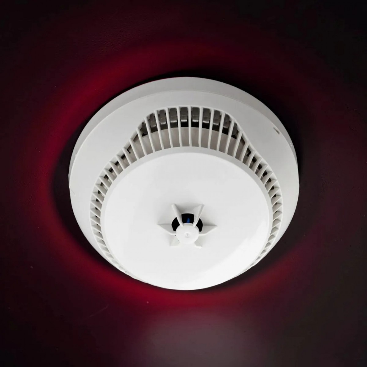 Detector Combinat Fum și Temperatură Adresabil cu Izolator SensoIRIS M140 IS Teletek Montat pe Tavan